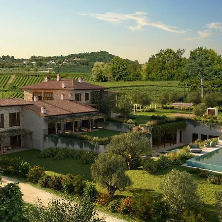 Conti Thun Wine Resort Puegnago del Garda Exterior photo
