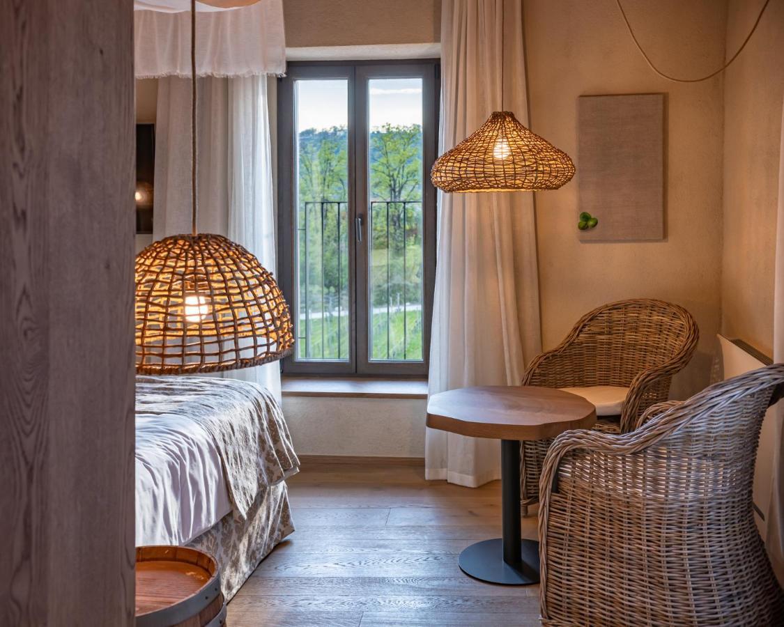 Conti Thun Wine Resort Puegnago del Garda Exterior photo