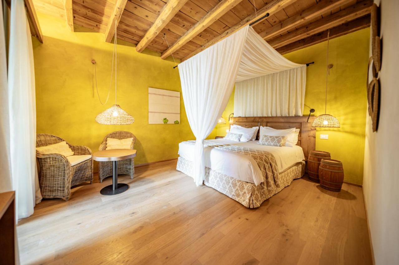 Conti Thun Wine Resort Puegnago del Garda Exterior photo