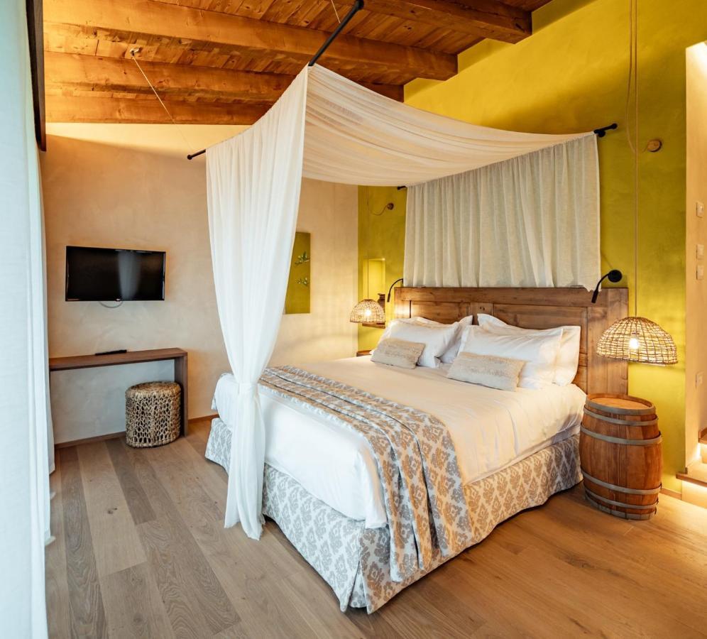 Conti Thun Wine Resort Puegnago del Garda Exterior photo