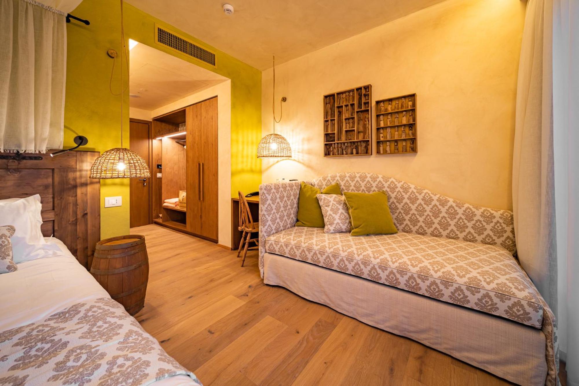 Conti Thun Wine Resort Puegnago del Garda Exterior photo